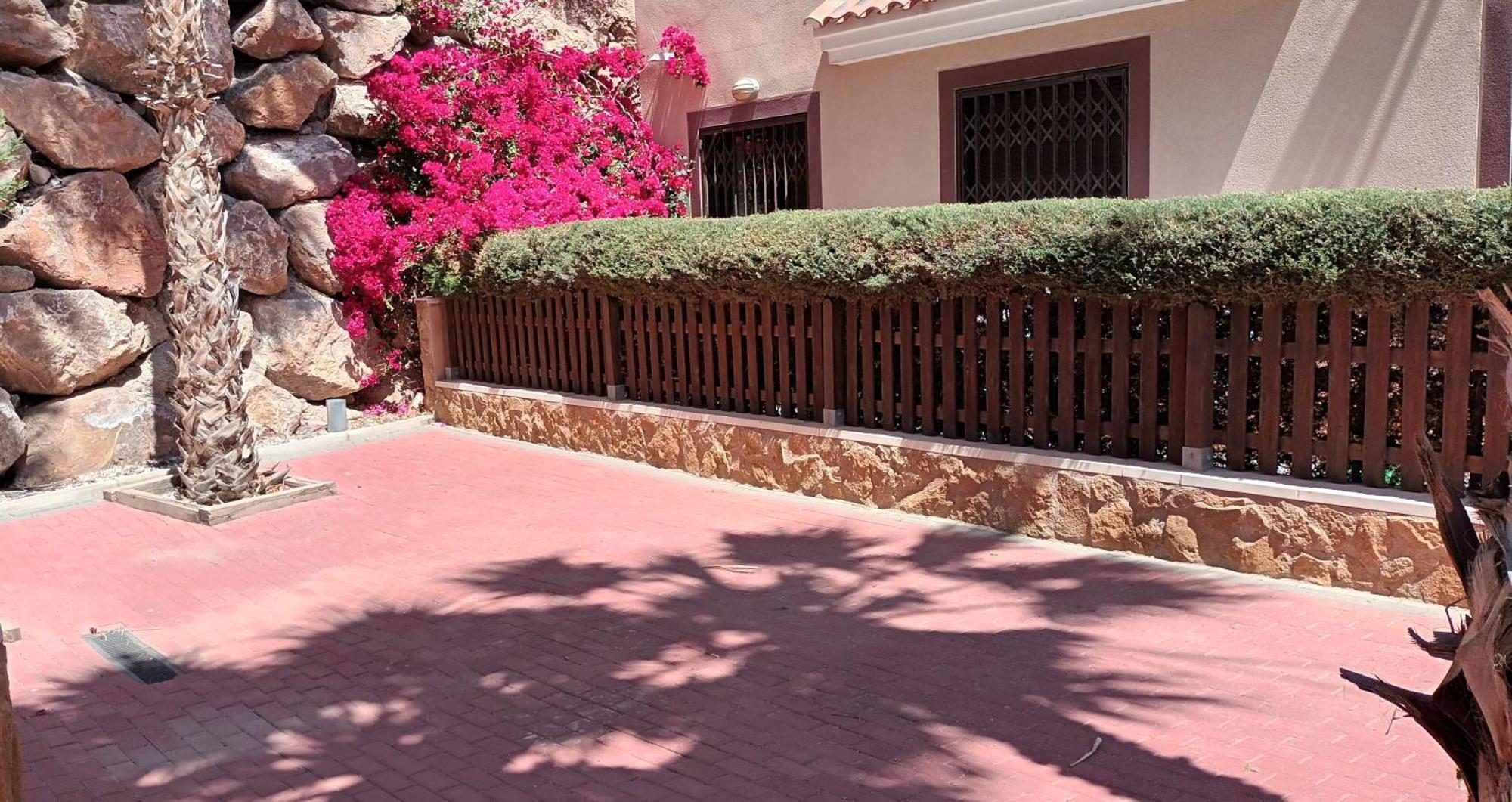 Apartamento Tranquilo Cerca De Buena Piscina Y Con Buen Aire Acondicionado Aguilas Exterior photo