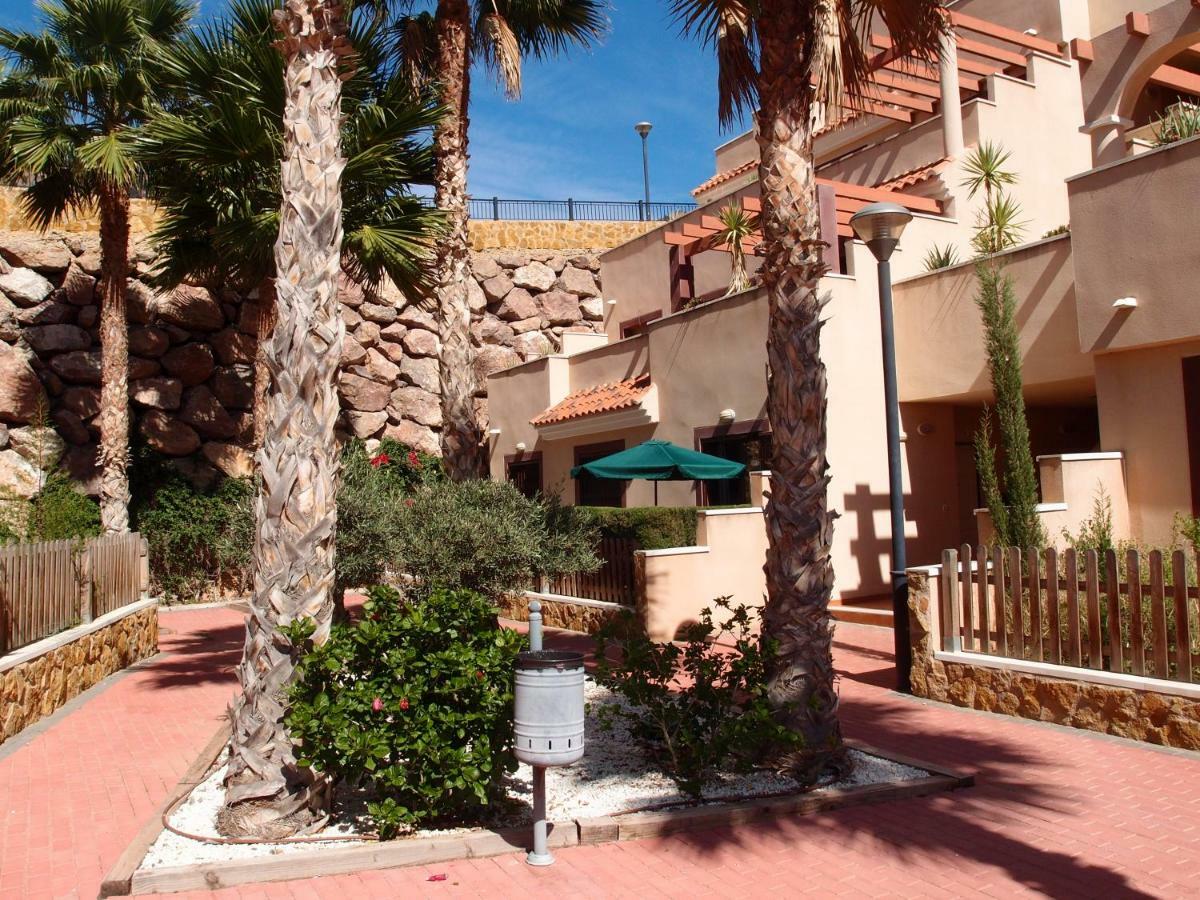 Apartamento Tranquilo Cerca De Buena Piscina Y Con Buen Aire Acondicionado Aguilas Exterior photo