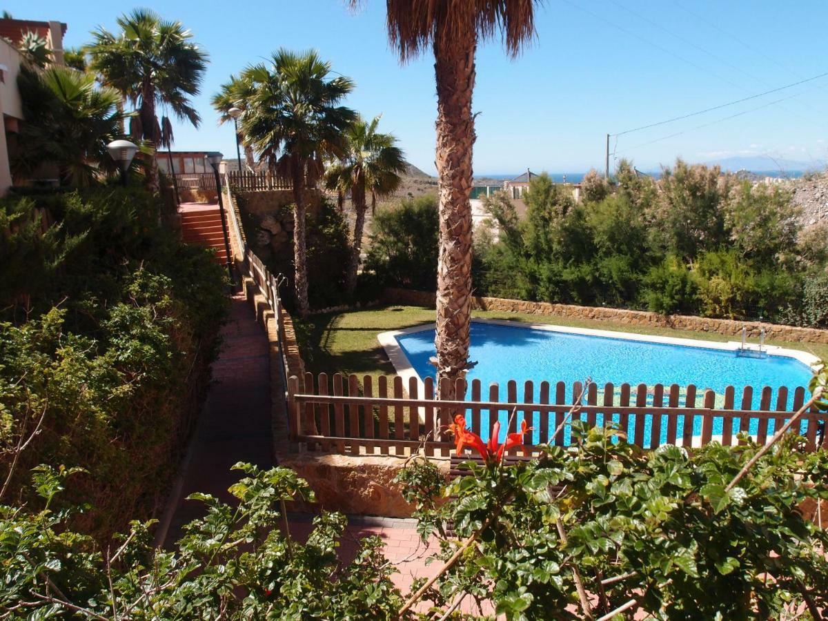 Apartamento Tranquilo Cerca De Buena Piscina Y Con Buen Aire Acondicionado Aguilas Exterior photo