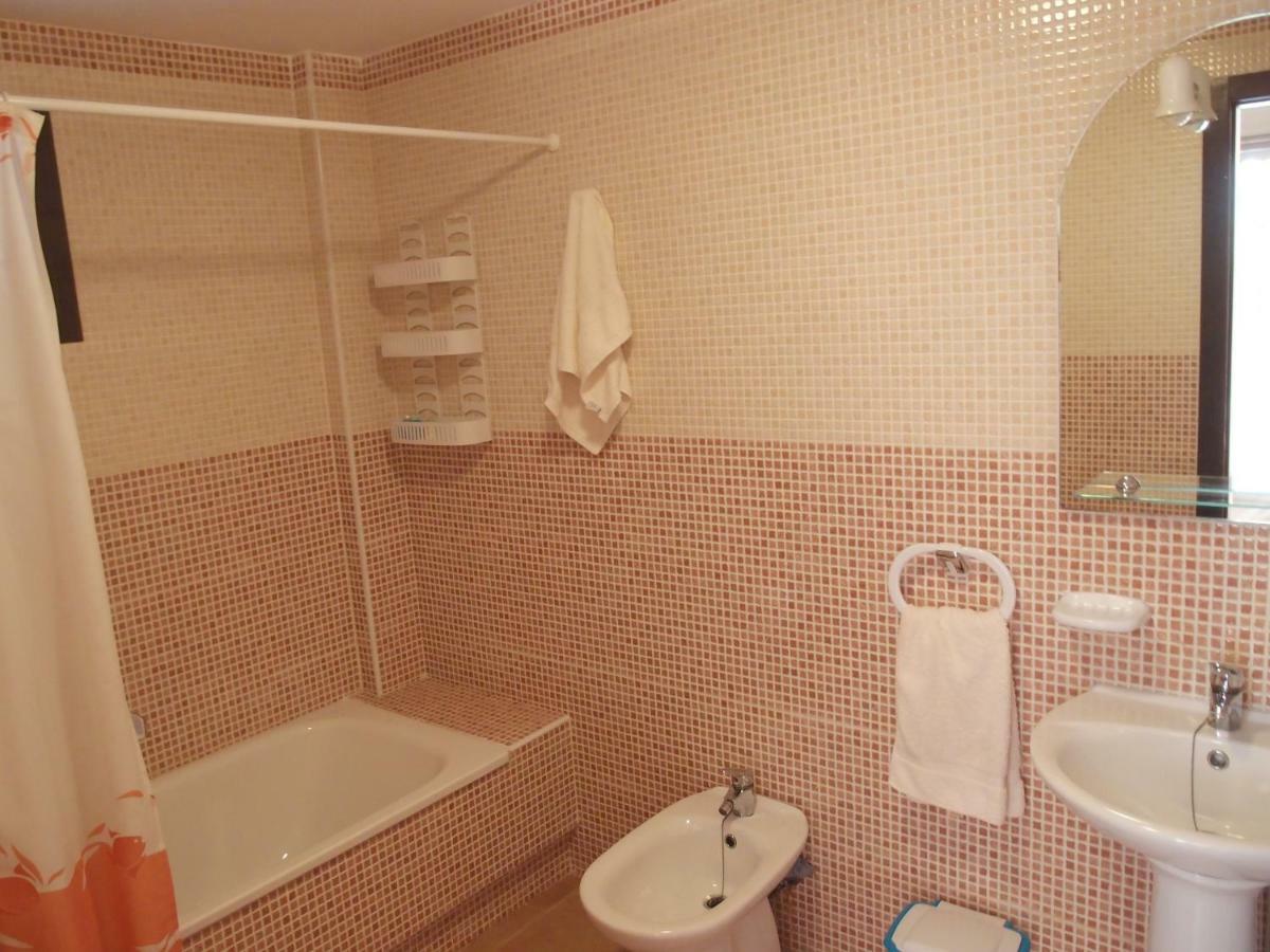 Apartamento Tranquilo Cerca De Buena Piscina Y Con Buen Aire Acondicionado Aguilas Exterior photo