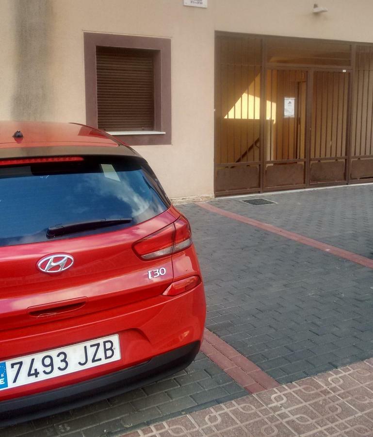 Apartamento Tranquilo Cerca De Buena Piscina Y Con Buen Aire Acondicionado Aguilas Exterior photo